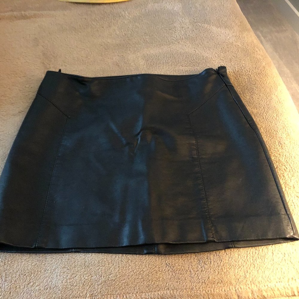 Express black mini skirt
